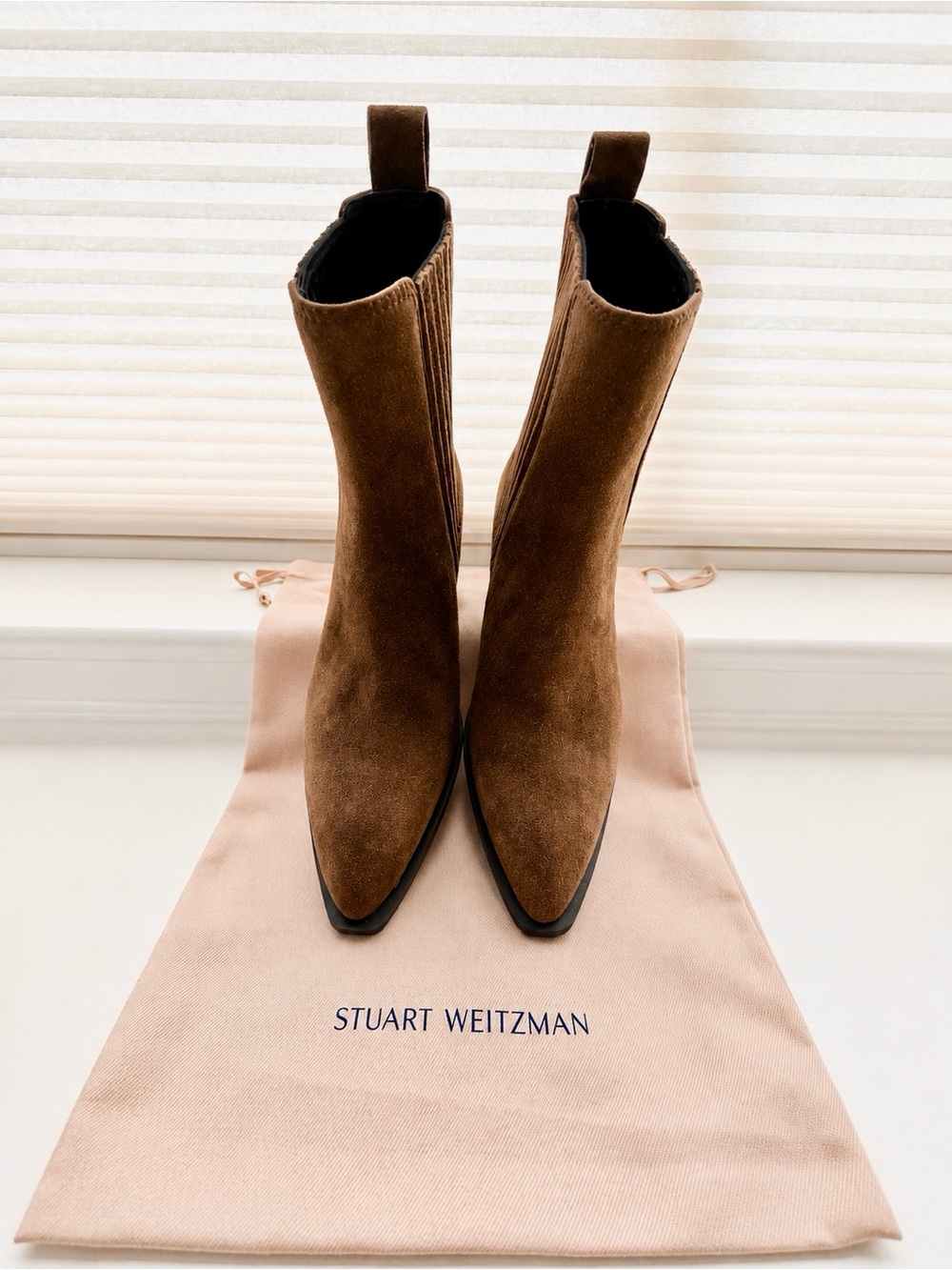NWOT Stuart Weitzman Brown Suede Chelsea Ankle Boots Size 7. Bag included.